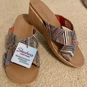 NWT Skechers Slip on Wedge Sandals size 8.5